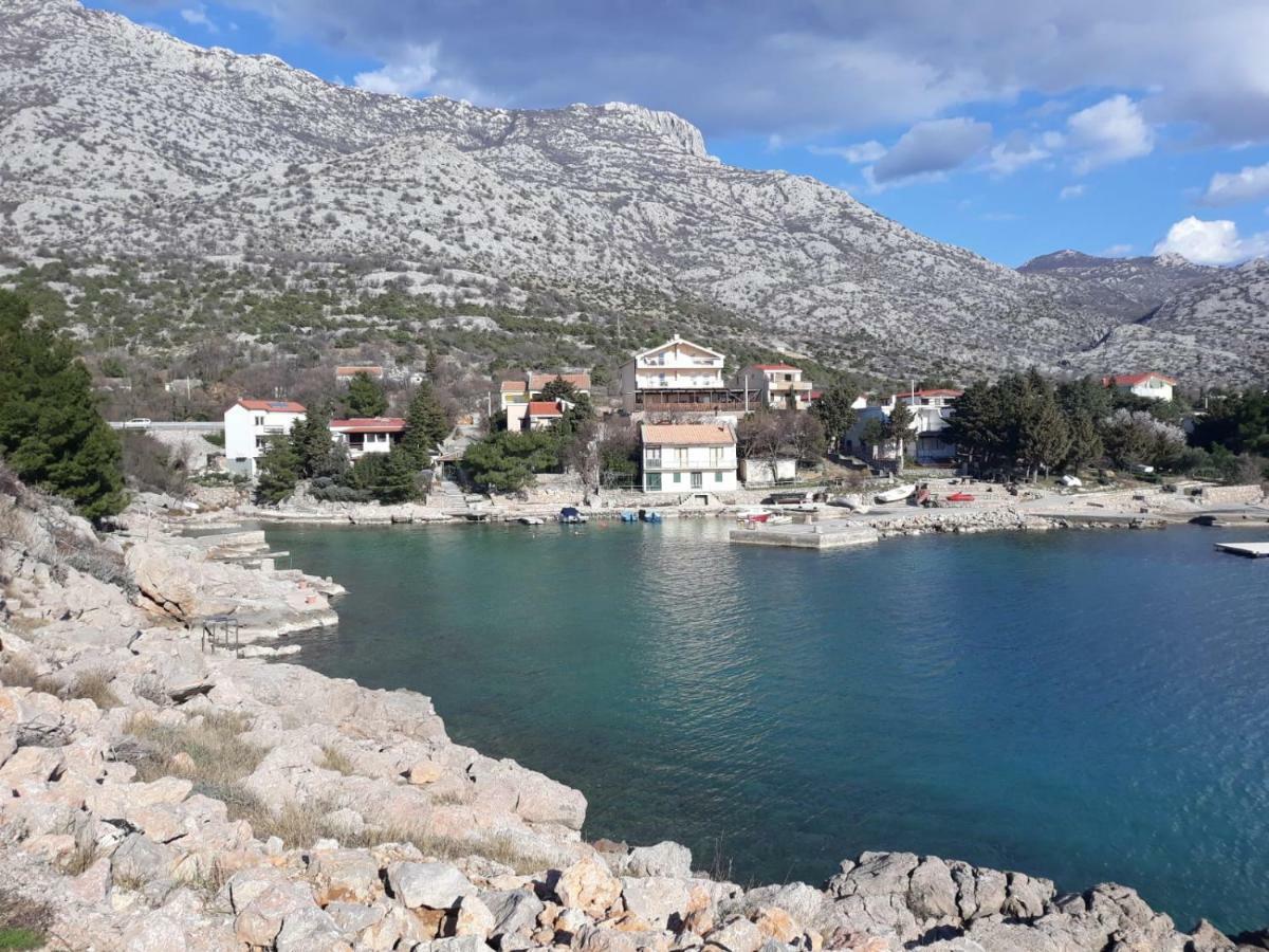 Apartman Grospic 2 Cesarica Esterno foto
